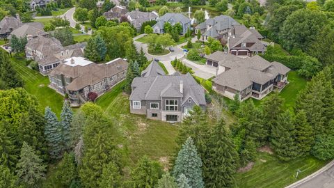 A home in Bloomfield Twp