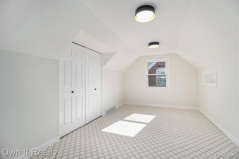 A home in RoyalOakCity_Oakland