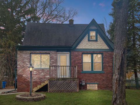 A home in Dearborn Heights