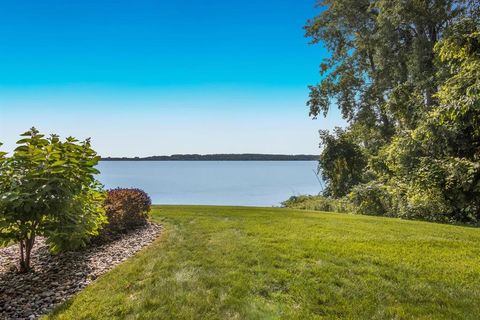 A home in Suttons Bay Twp