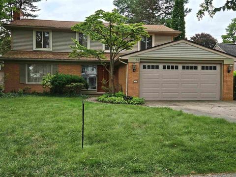 A home in Grosse Pointe Farms