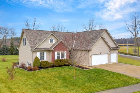 A home in Davison Twp