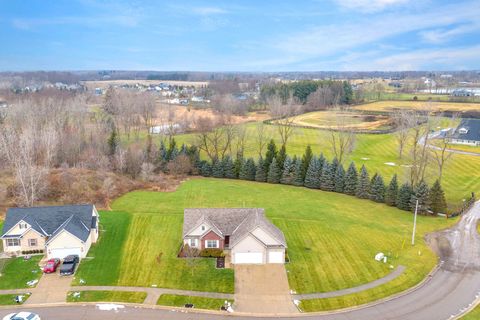 A home in Davison Twp