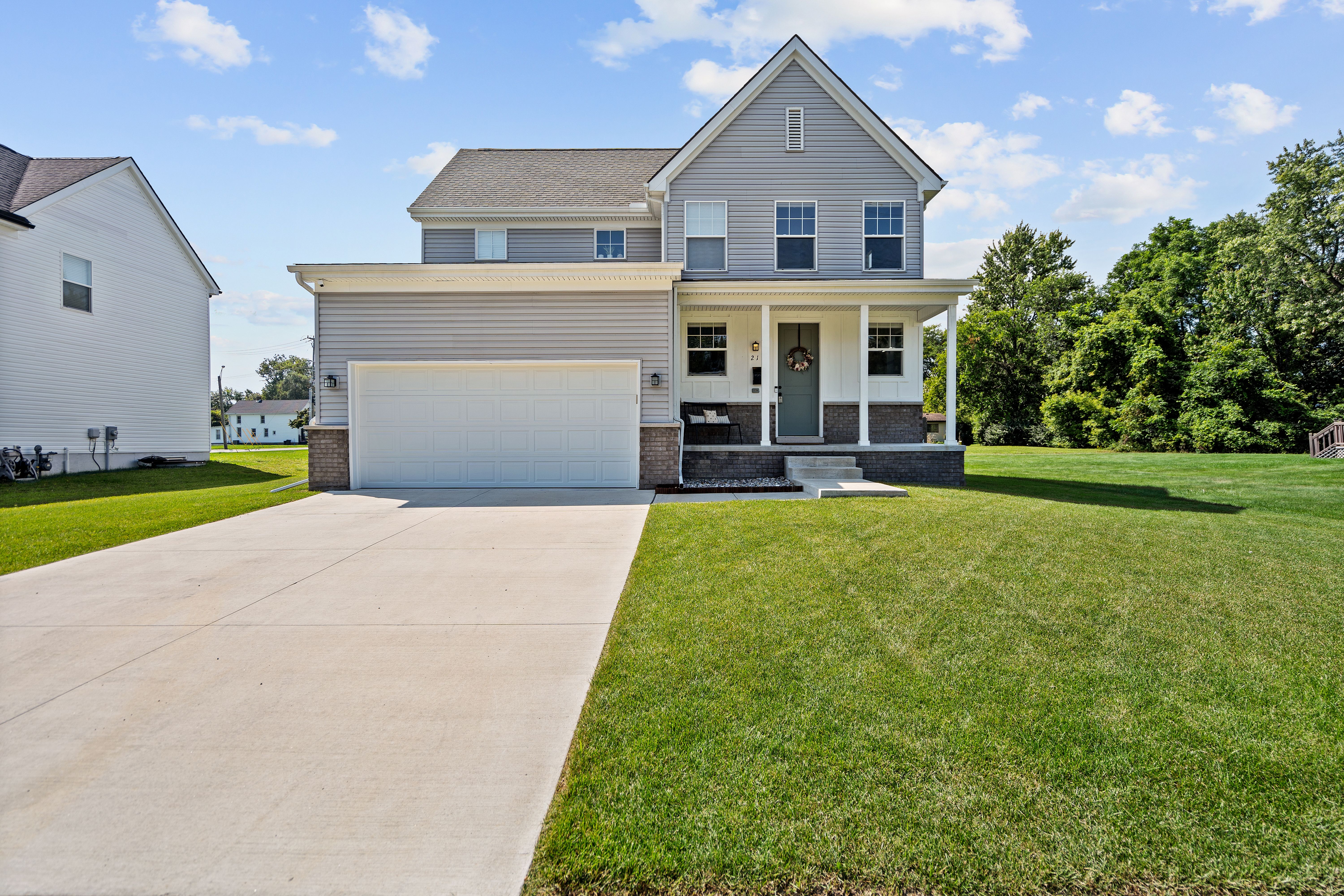 View Romeo Vlg, MI 48065 house