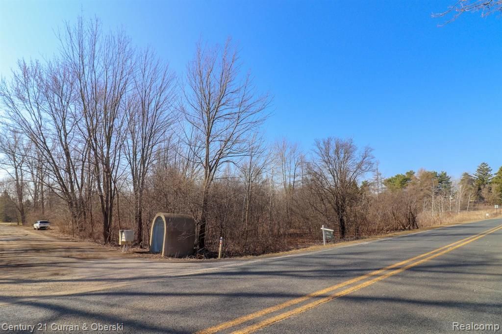 7442 Six Mile Rd