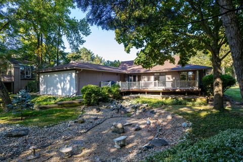 A home in West Bloomfield Twp