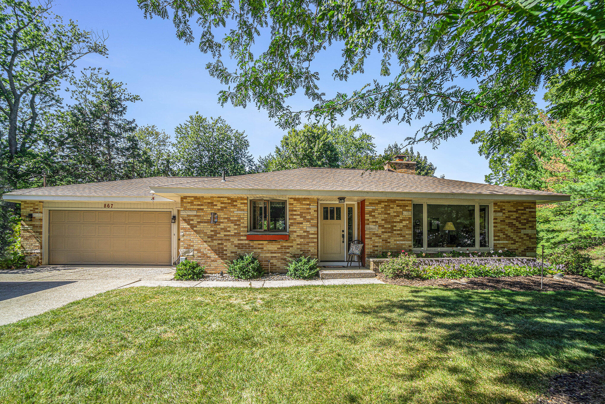 View Holland, MI 49423 house