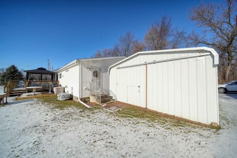 A home in Rives Twp