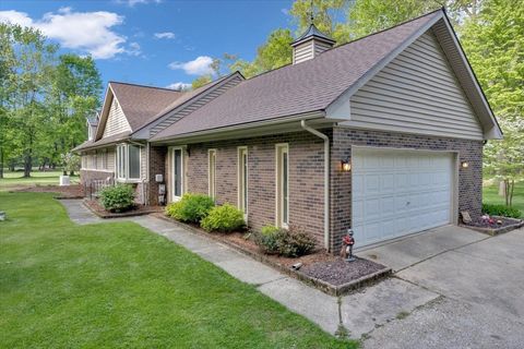 A home in Oakland Twp