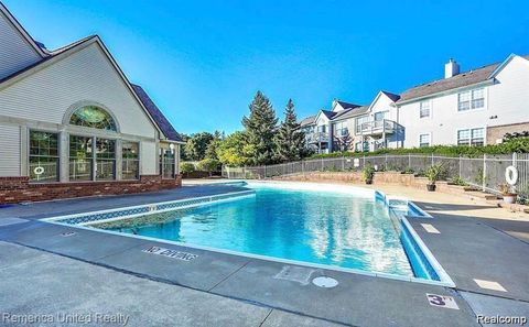 A home in SouthLyonCity_Oakland