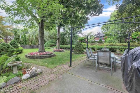 A home in Grosse Pointe Park