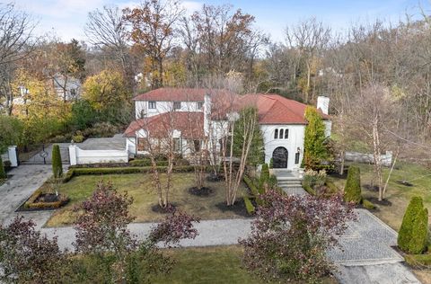 5190 CLARENDON CREST Street Bloomfield Charter Township Oakland MI 48302