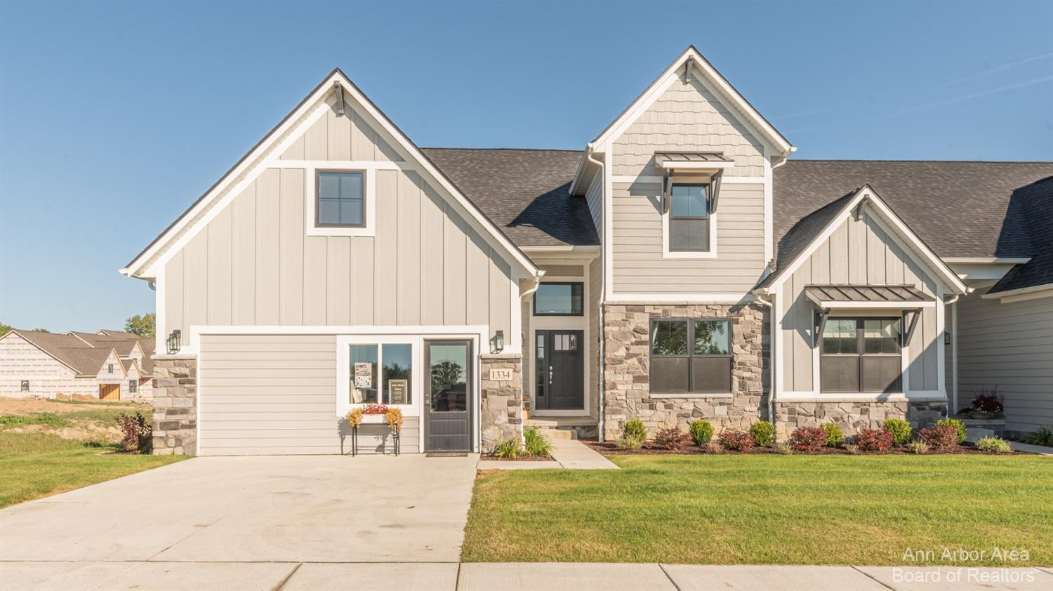 40 Gallery Pointe Drive