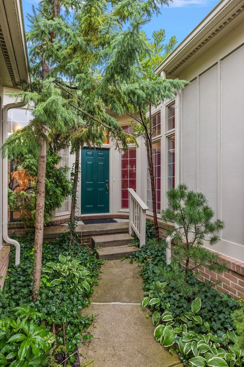 A home in Bloomfield Twp