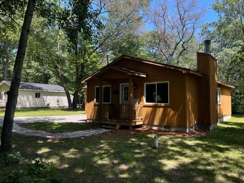 A home in Roscommon Twp