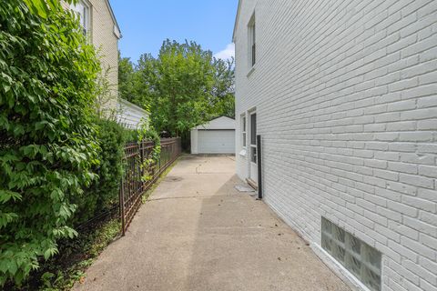 A home in Grosse Pointe Woods