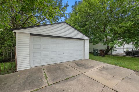 A home in Grosse Pointe Woods