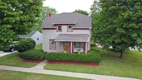 A home in Ortonville Vlg