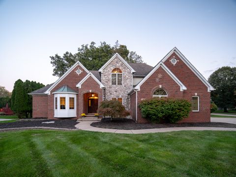 A home in Grosse Ile Twp