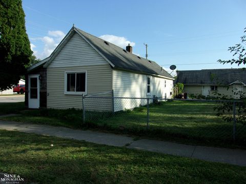 A home in Marine City