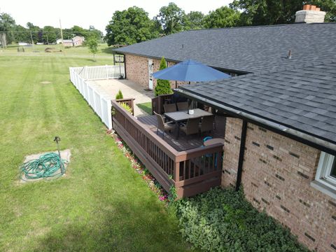 A home in Paw Paw Twp