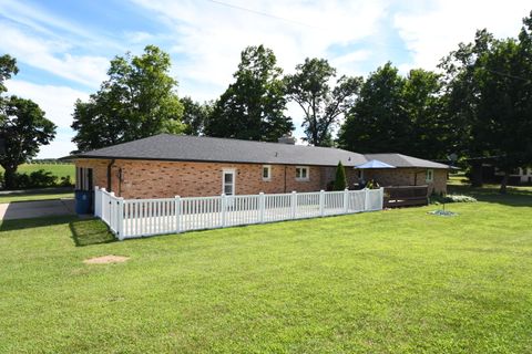 A home in Paw Paw Twp