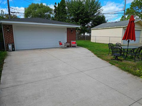 A home in Livonia