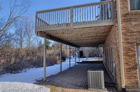 A home in West Bloomfield Twp