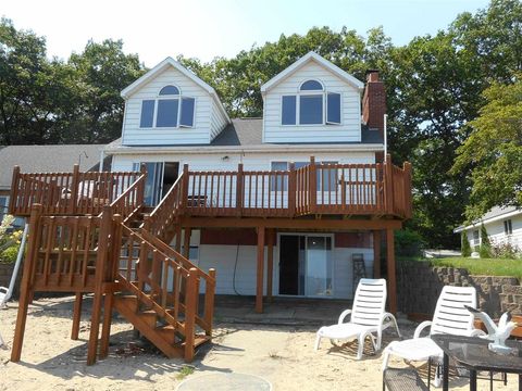 A home in Alabaster Twp