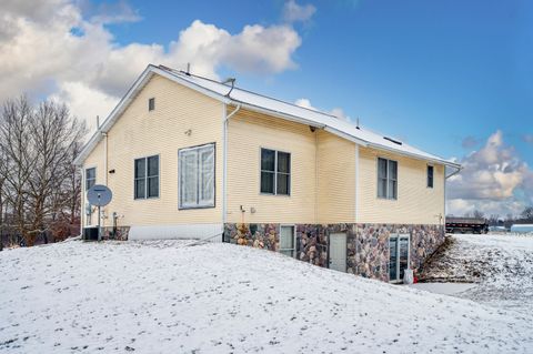 A home in Stockbridge Twp