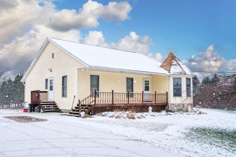 A home in Stockbridge Twp