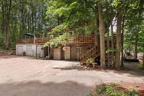 A home in Kalkaska Twp