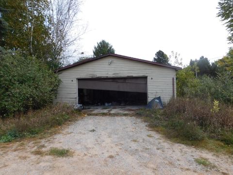 A home in Deerfield Twp