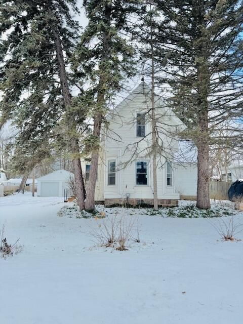 A home in Lake Odessa Vlg