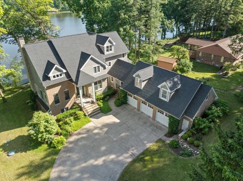 A home in Dowagiac