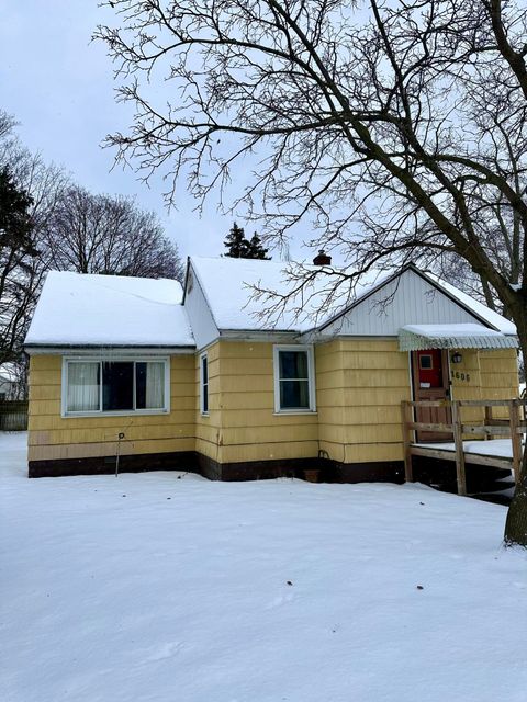 A home in Muskegon Twp