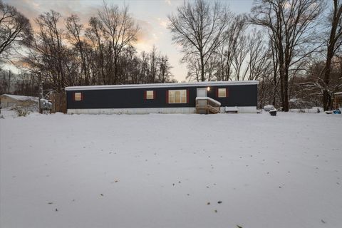 A home in Bloomingdale Twp