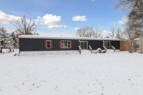 A home in Bloomingdale Twp