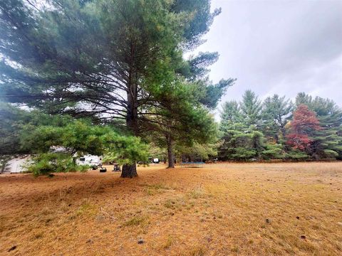 A home in Bear Lake Twp