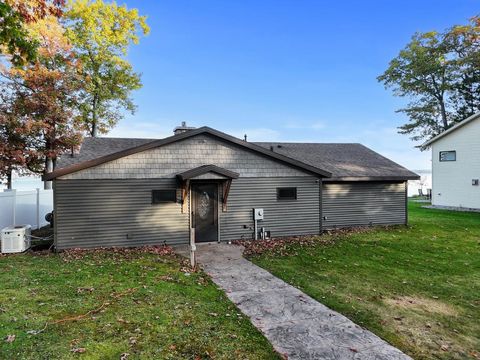 A home in Gerrish Twp