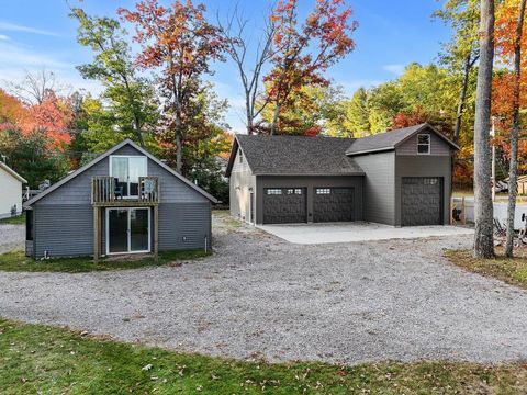 A home in Gerrish Twp