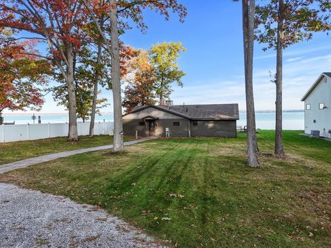 A home in Gerrish Twp