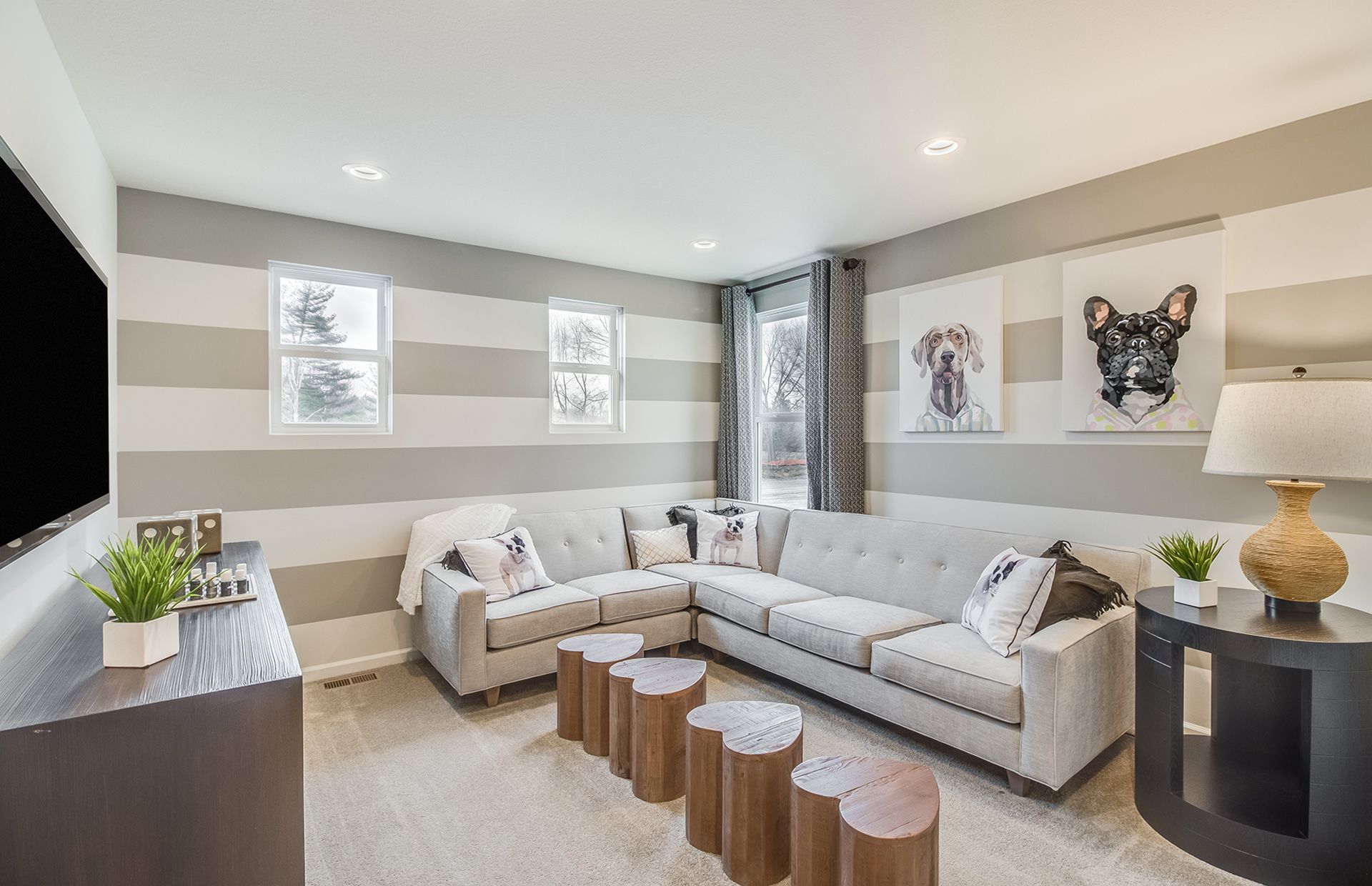 9267 HEMLOCK Lane