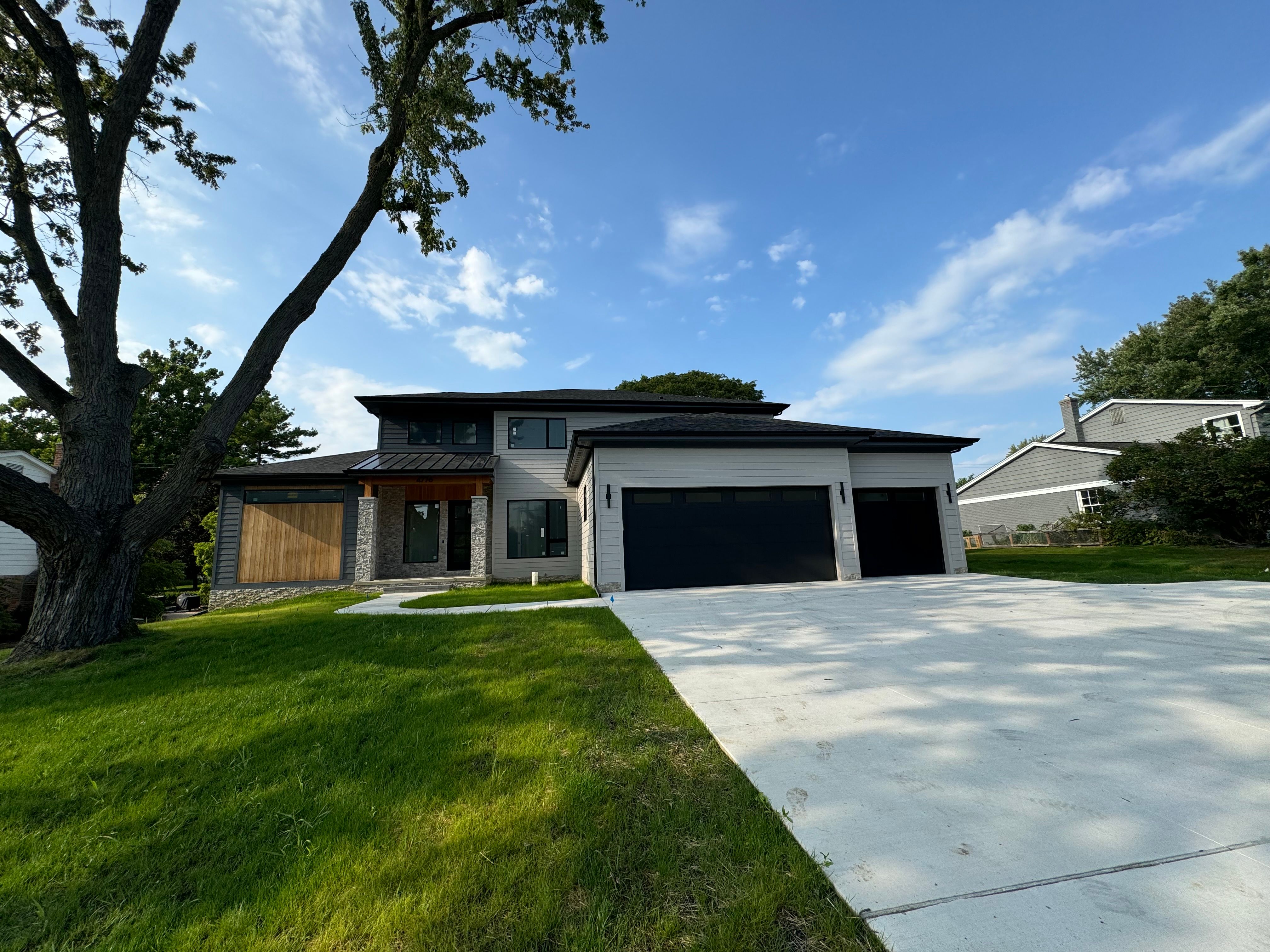 View Bloomfield Twp, MI 48301 house