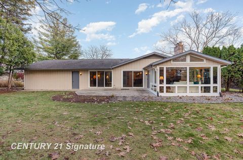 A home in Saginaw Twp