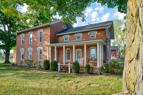 A home in Pittsford Twp