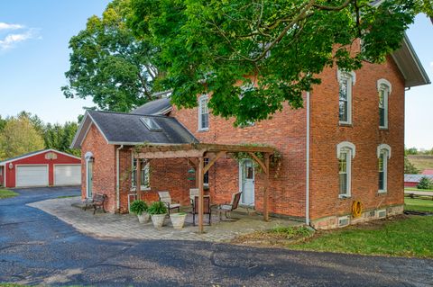 A home in Pittsford Twp