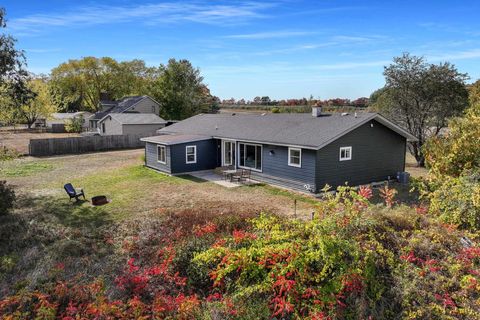 A home in Centerville Twp