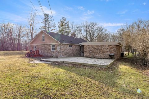 A home in Grosse Ile Twp