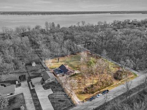 A home in Grosse Ile Twp